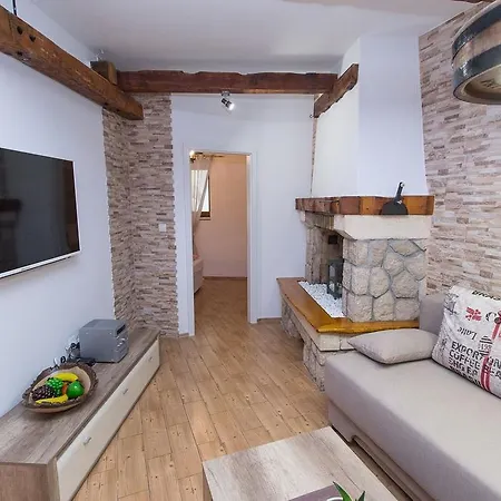 Apartman Maslina Centar Apartment *